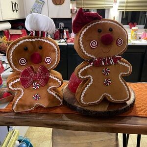 Gingerbread boy and girl. NWT. Light tan. Cute 16” Pillow Couple.